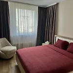 Center Elegant Living